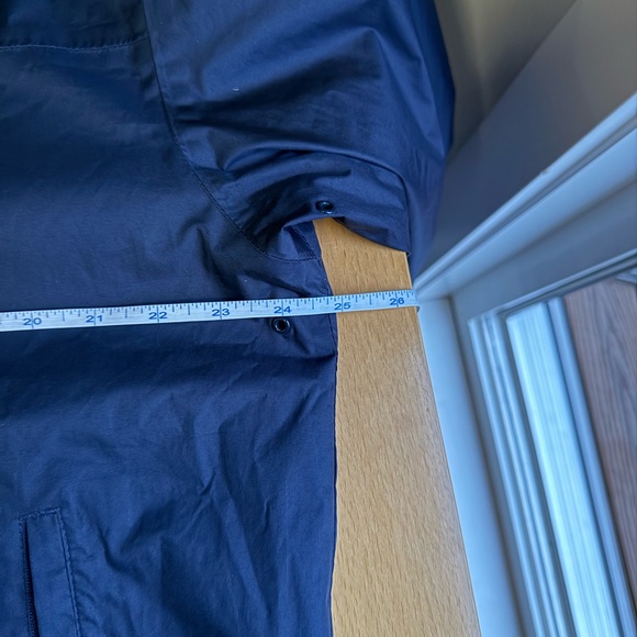 Helly Hansen woman’s light weight jacket - Picture 5 of 7